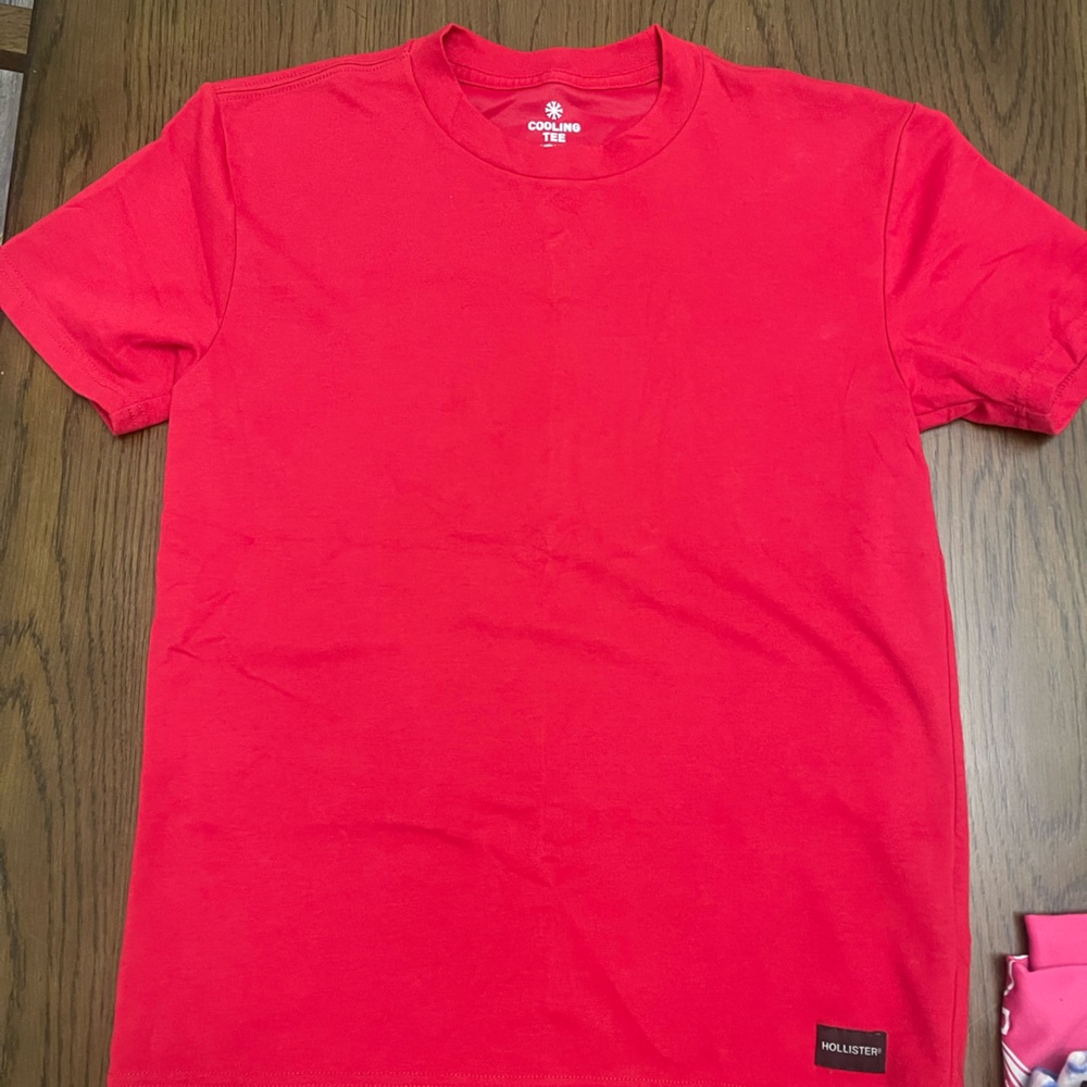 Hollister Red Men's cooling Shirt